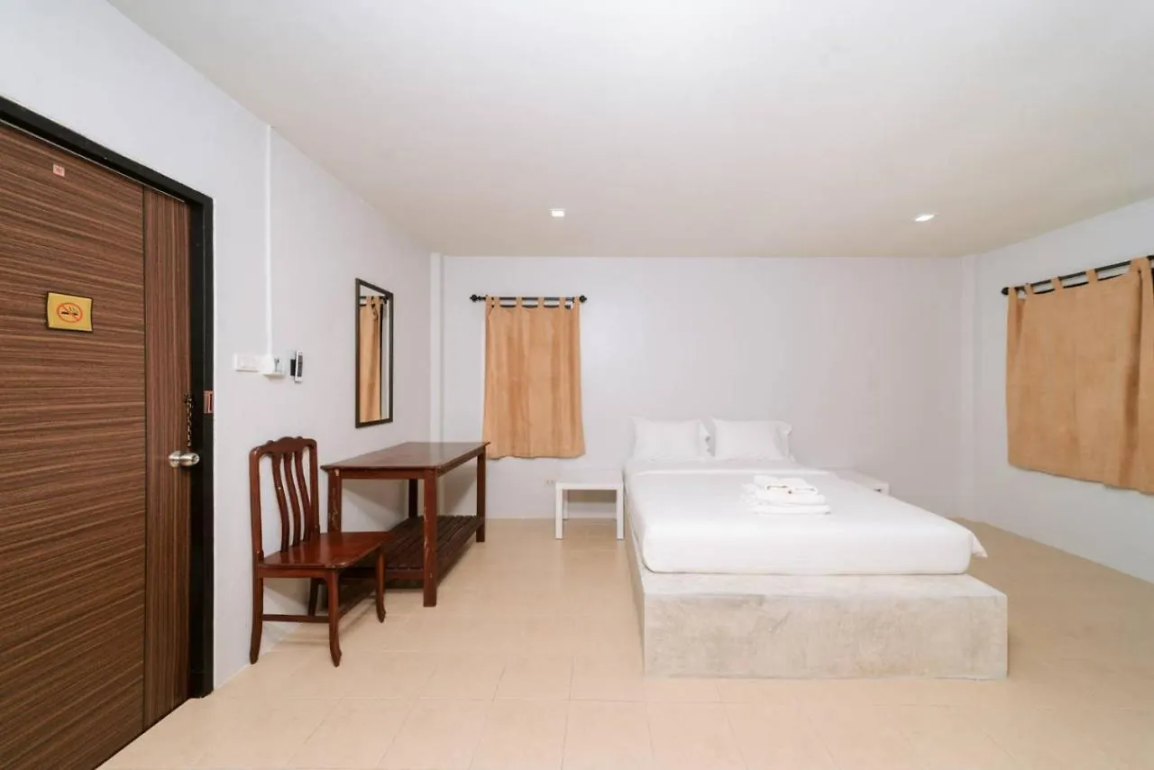 Surfer'S Village Khao Lak Guest house
